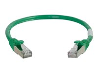 C2G Cat5e Booted Shielded (STP) Network Patch Cable - Cordon de raccordement - RJ-45 (M) pour RJ-45 (M) - 7 m - STP - CAT 5e - Moulé - vert 83835